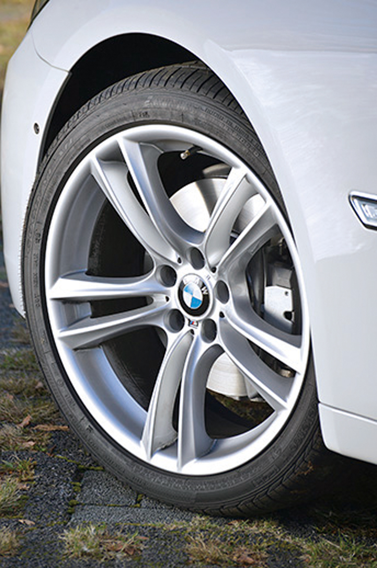 BMW アクティブハイブリッド7 ホイール アップ画像