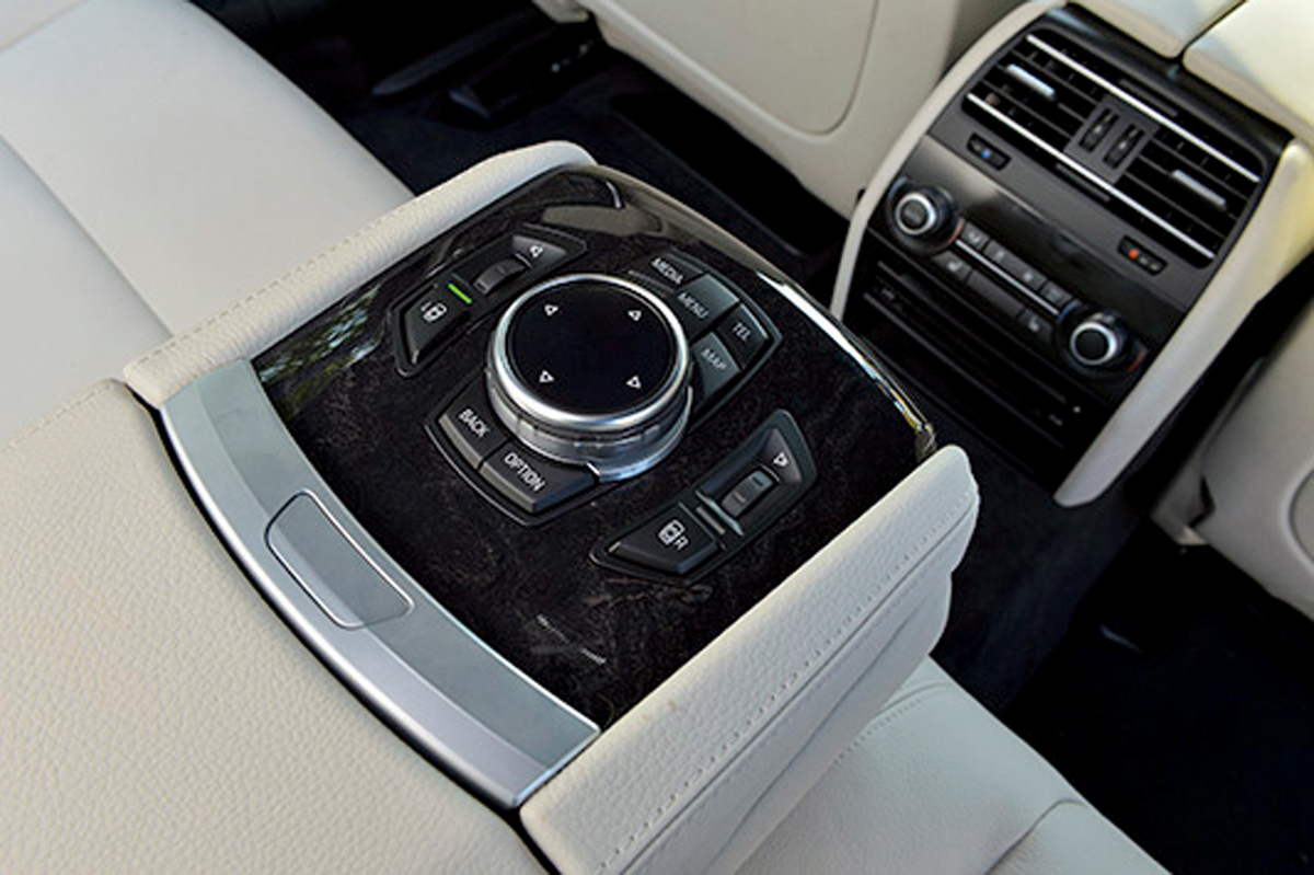BMW アクティブハイブリッド7 iドライブ アップ画像