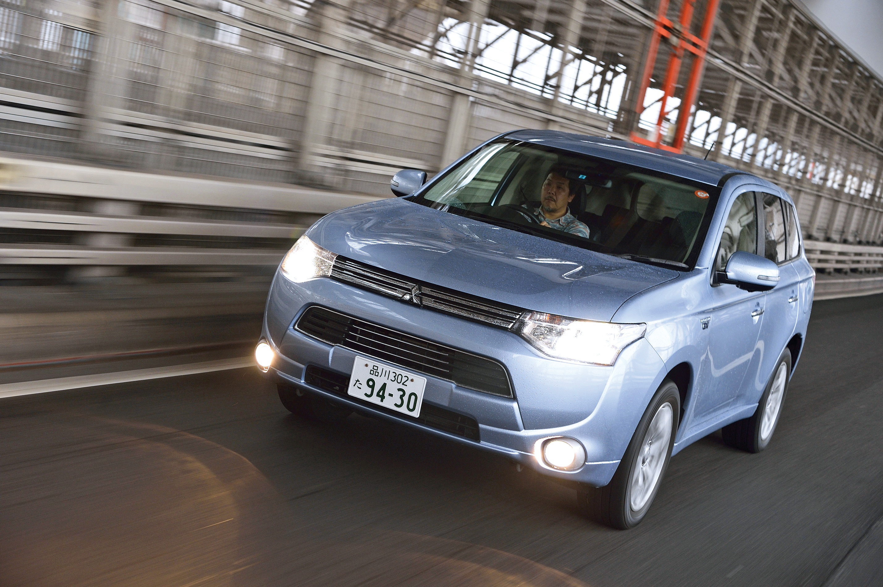 ハイブリッドでも走りにも優れたアウトランダーphev 自動車情報 ニュース Web Cartop