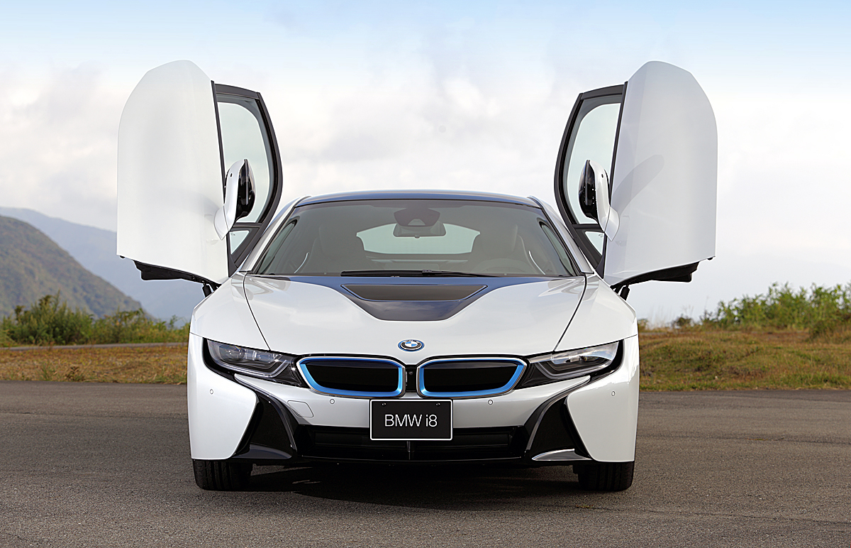 動画 Bmw I8が日本の公道を走る 自動車情報 ニュース Web Cartop