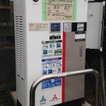 CHAdeMOチャージに加盟し、首都高速川口PAに設置されている急速充電器