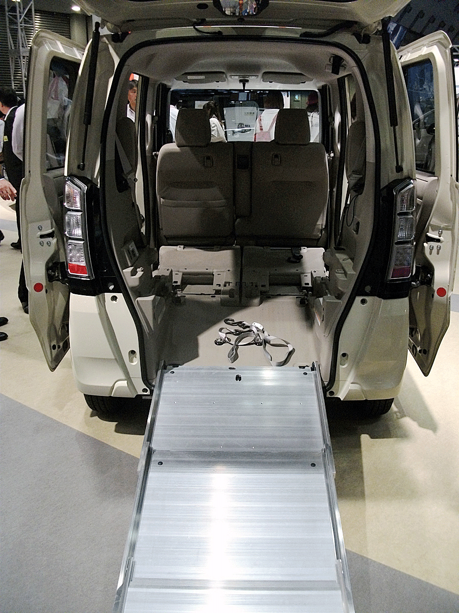レジャーから介護まで対応するホンダn Box 自動車情報 ニュース Web Cartop