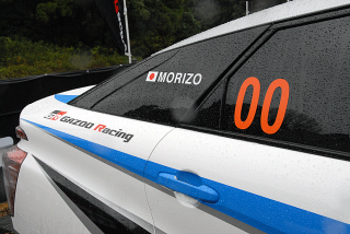 00のゼッケンとドライバー名はMORIZO(豊田章男社長)