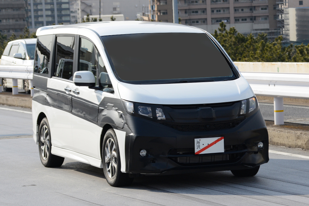 Honda stepwgn дверь. Honda Stepwgn. Хонда степ WGN 2015. Honda STEPWAGON 2023. Honda Stepwgn 2014.