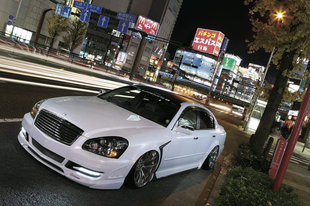 眠らない街に映えるエレガントな佇まい 自動車情報 ニュース Web Cartop 眠らない街に映えるエレガントな佇まい 自動車情報 ニュース Web Cartop