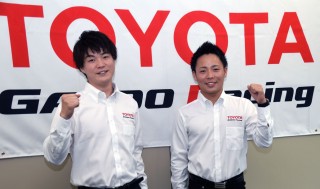 TOYOTA GAZOO Racingチャレンジプログラムで選出された新井大輝選手(左)と勝田貴元選手(右)。ともにラリードライバーの父親をもつ2世ドライバーだ