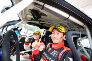 アバルト500R3Tを駆る眞貝知志/漆戸あゆみの両選手