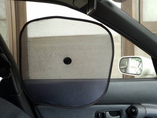 オートバックスのグッズで暑さ対策 サンシェードや吸盤付きシェードなどの効果とは 自動車情報 ニュース Web Cartop オートバックスのグッズで暑さ対策 サンシェードや吸盤付きシェードなどの効果とは 自動車情報 ニュース Web Cartop