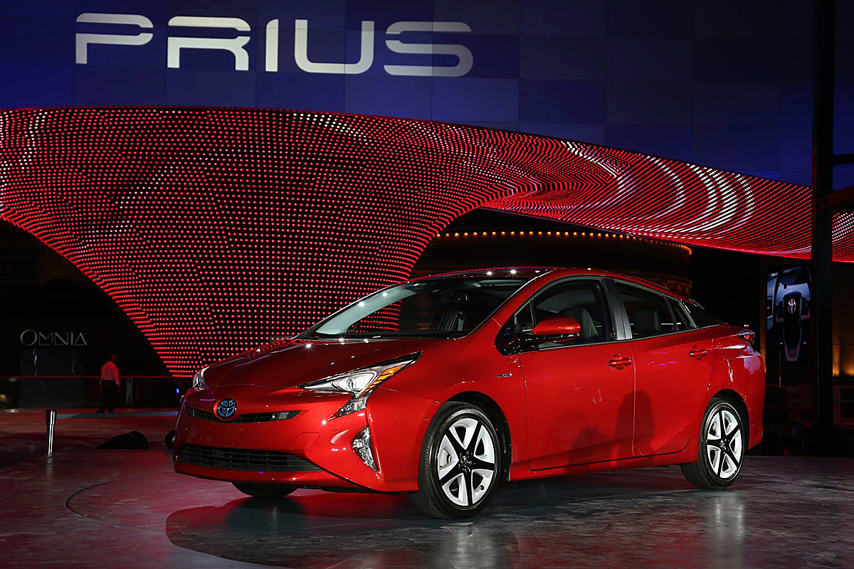 2016_Toyota_Prius 〜 画像36