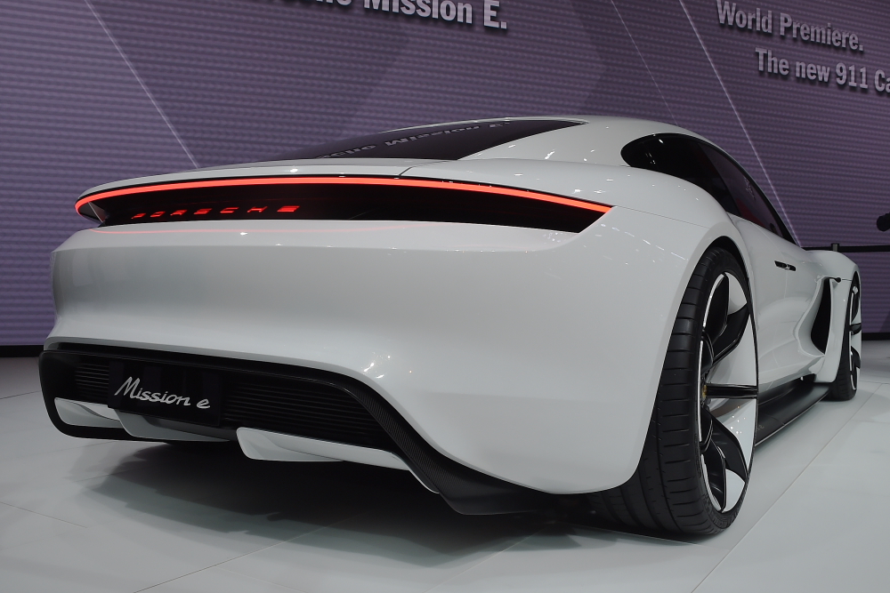 フランクフルトショー ポルシェから電気自動車 ミッションeコンセプト 電撃デビュー 自動車情報 ニュース Web Cartop