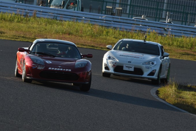 JEVRAレース最終戦は86EVが劇的逆転でテスラをかわす!