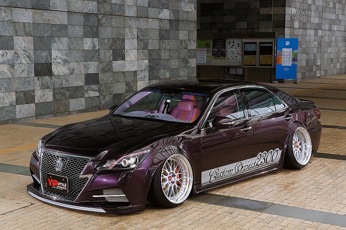 最新型クラウンアスリートをいち早く大胆メイク 自動車情報 ニュース Web Cartop 最新型クラウンアスリートをいち早く大胆メイク 自動車情報 ニュース Web Cartop