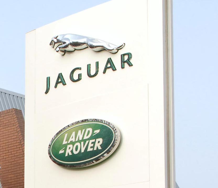 jaguar_land_rover_unveils_new_energy_efficient_academy_200109_04 〜 画像10