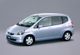 Xacarブログ 思い出のエコカーvol 1 ホンダ フィット1 3w Gd1 自動車情報 ニュース Web Cartop Xacarブログ 思い出のエコカーvol 1 ホンダ フィット1 3w Gd1 自動車情報 ニュース Web Cartop