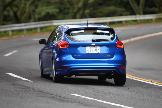 試乗 フォードフォーカスは低燃費と走行性をエコブーストで両立 自動車情報 ニュース Web Cartop