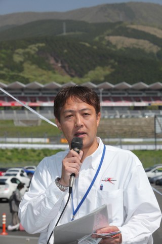 xacarmeeting02