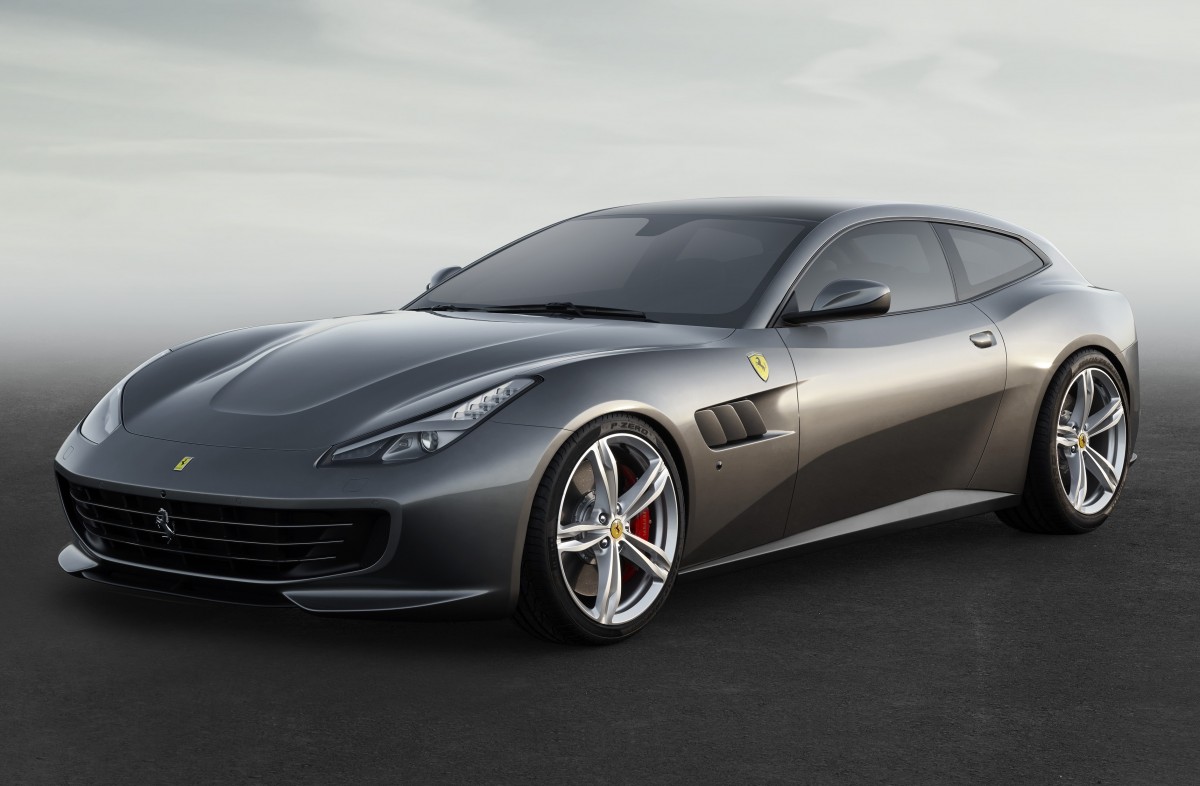 フェラーリ唯一の4シーター ４wdは0 100km H加速3 4秒 自動車情報 ニュース Web Cartop