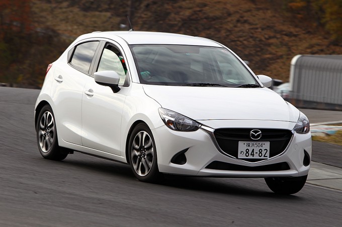ドリキン土屋圭市がマツダ デミオと15mbを徹底チェック 自動車情報 ニュース Web Cartop ドリキン土屋圭市がマツダ デミオと15mbを徹底チェック 自動車情報 ニュース Web Cartop