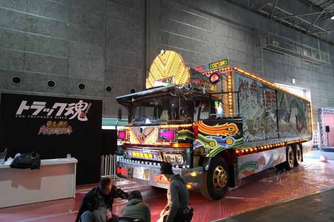 大阪オートメッセで断然の存在感を放つ ザ 昭和マシン 特集 自動車情報 ニュース Web Cartop 大阪オートメッセで断然の存在感を放つ ザ 昭和マシン 特集 自動車情報 ニュース Web Cartop