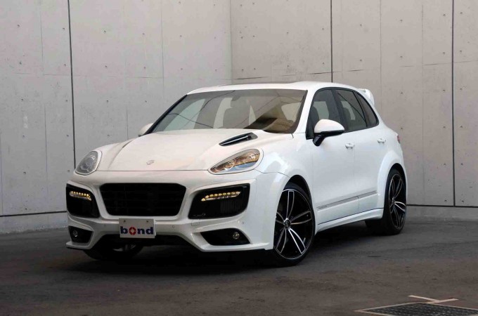 ワイドボディにカスタムされたど迫力カイエンを展示 大阪オートメッセ16 自動車情報 ニュース Web Cartop