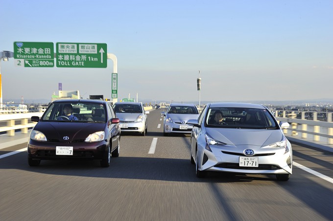 プリウス歴代モデルの燃費や走りは 初代から最新４代目まで徹底比較 自動車情報 ニュース Web Cartop