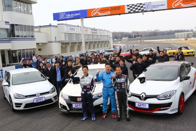 【ムービー】中国最大の自動車メディアの取材にCARトップが突入！