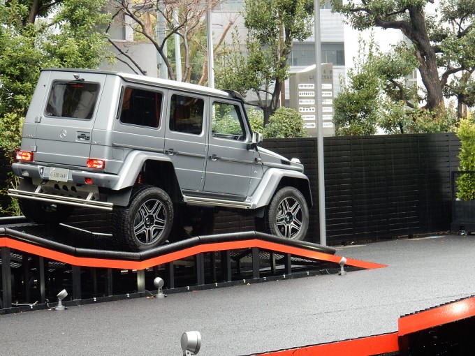 3510万円のメルセデス ベンツg550 4 42は4輪駆動最強の走破力 自動車情報 ニュース Web Cartop 3510万円のメルセデス ベンツg550 4 42は4輪駆動最強の走破力 自動車情報 ニュース Web Cartop