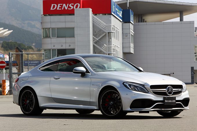 試乗記 最高速270km Hを超えた パワフルすぎるメルセデスamg C63クーペ 自動車情報 ニュース Web Cartop 試乗記 最高速270km Hを超えた パワフルすぎるメルセデスamg C63クーペ 自動車情報 ニュース Web Cartop