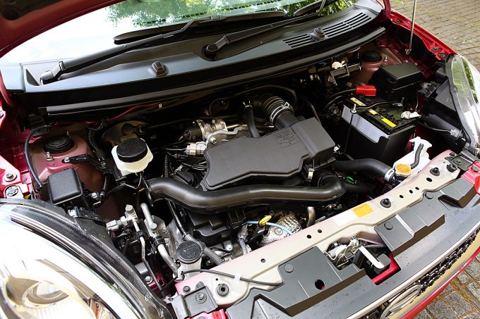 試乗 やっぱり軽自動車とは走りも質感も違う ダイハツ ブーン トヨタ パッソ 自動車情報 ニュース Web Cartop 試乗 やっぱり軽自動車とは走りも質感も違う ダイハツ ブーン トヨタ パッソ 自動車情報 ニュース Web Cartop