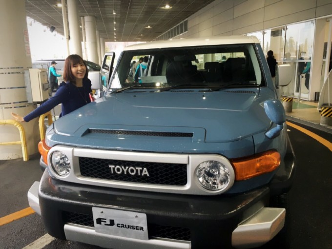 グラドルかえちゃんコラム 本格suv Fjクルーザー のたくましさに惚れちゃいました 自動車情報 ニュース Web Cartop