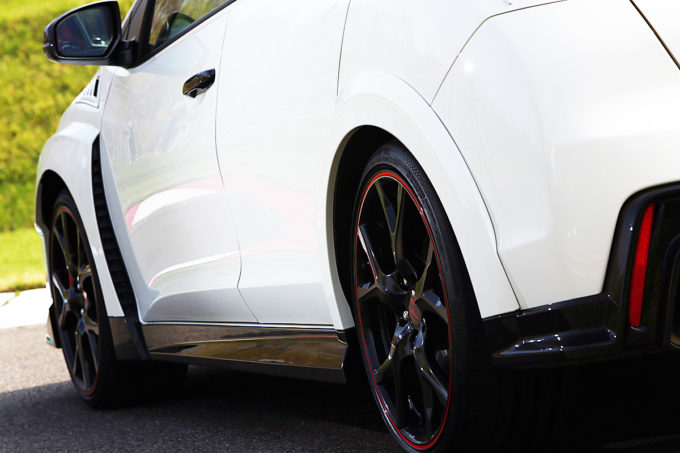 意外と知らない クルマのエアロパーツがもつ効果とは 自動車情報 ニュース Web Cartop 意外と知らない クルマのエアロパーツがもつ効果とは 自動車情報 ニュース Web Cartop