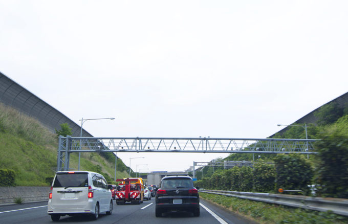 【今さら聞けない】高速道路で見かけるNシステムって何？