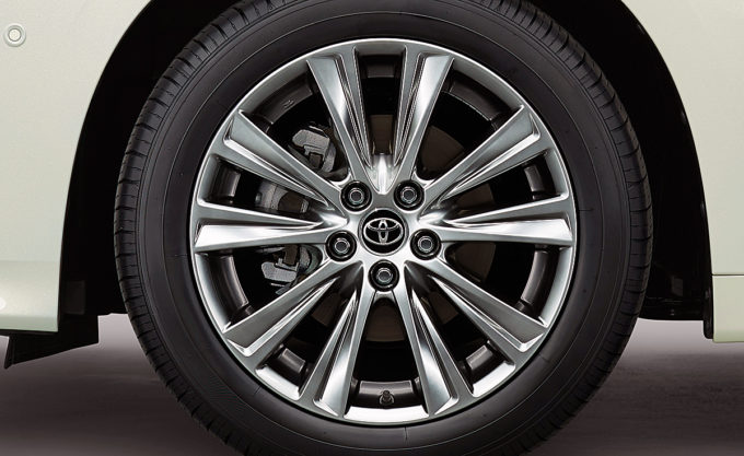 画像ギャラリー ゴールドが光る トヨタ アルファード ヴェルファイアの特別仕様車発売 画像1 自動車情報 ニュース Web Cartop