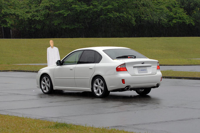 元祖ぶつからないクルマ スバル アイサイトの進化を追う 自動車情報 ニュース Web Cartop 3ページ目 元祖ぶつからないクルマ スバル アイサイトの進化を追う 自動車情報 ニュース Web Cartop 3ページ目