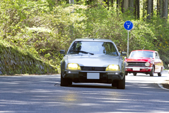 意外と知らない ヘッドライトの色は何色ならokなのか 自動車情報 ニュース Web Cartop