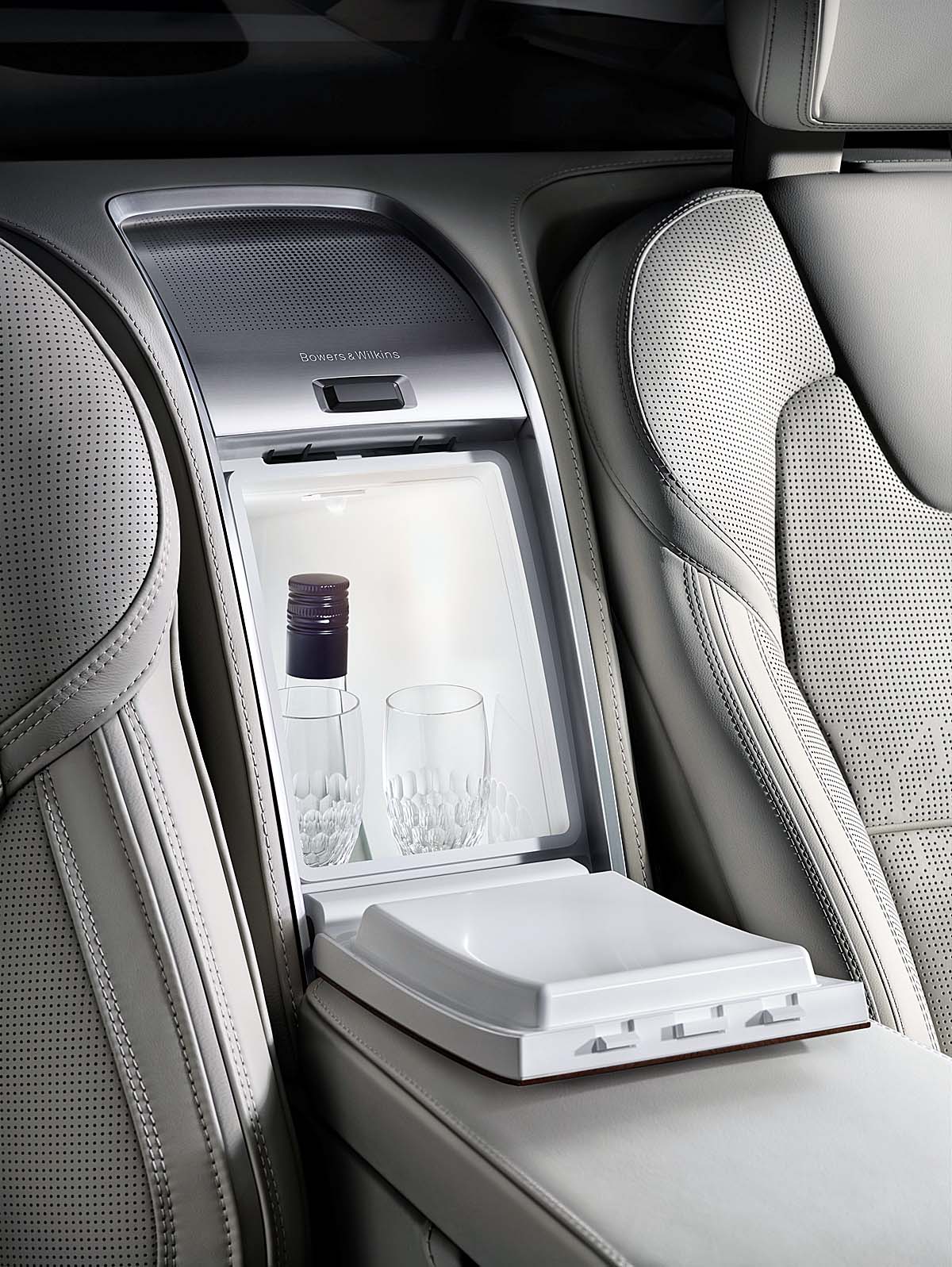 Volvo XC90 Excellence - interior 〜 画像7