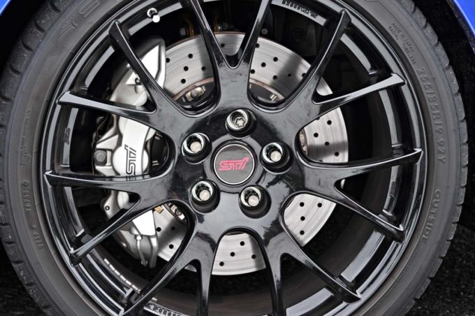 今さら聞けない ブレーキディスクの穴はなんのためにある 自動車情報 ニュース Web Cartop