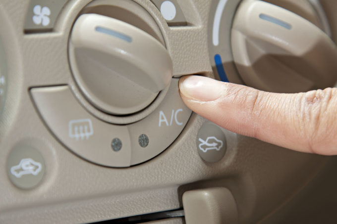 噂の真相 エンジン回転が高いときに A C ボタン押すとクルマにダメージ 自動車情報 ニュース Web Cartop