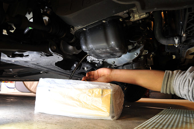 意外と知らない オイルの適切な交換サイクルとは 自動車情報 ニュース Web Cartop