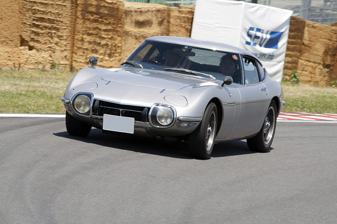 2000GTはまぎれもないスーパーカー! 当時の値段もいまの中古価格も