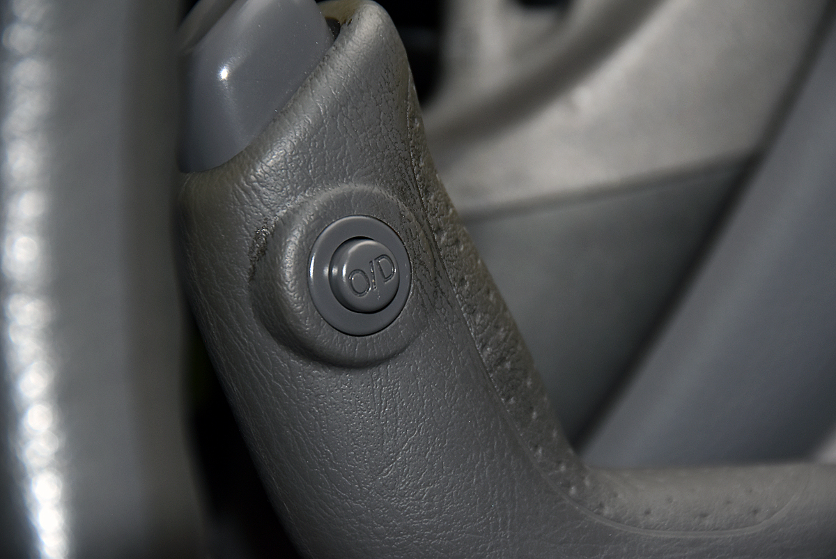オーバードライブの意味とは オートマ車についているスイッチを解説 自動車情報 ニュース Web Cartop オーバードライブの意味とは オートマ車についているスイッチを解説 自動車情報 ニュース Web Cartop