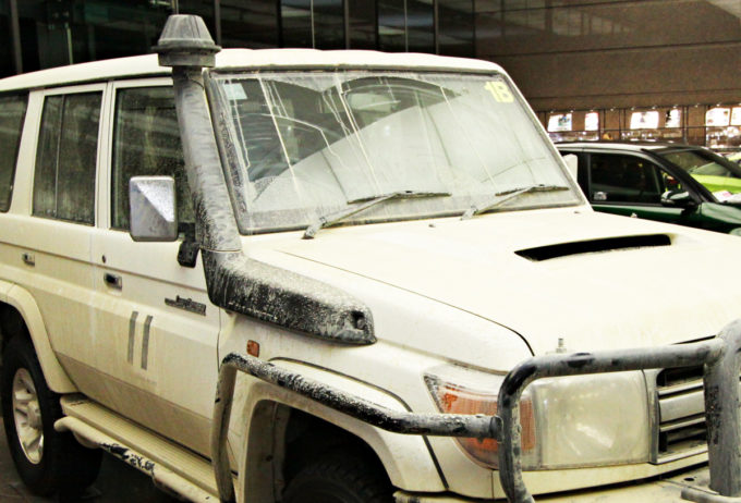 車の冠水道路走行はどこまで大丈夫 水に浸かっても平気なラインとは 自動車情報 ニュース Web Cartop