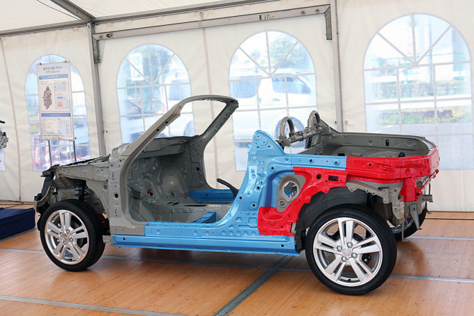 モノコック構造って何 車に採用される骨格の意味とは 自動車情報 ニュース Web Cartop 2ページ目 モノコック構造って何 車に採用される骨格の意味とは 自動車情報 ニュース Web Cartop 2ページ目