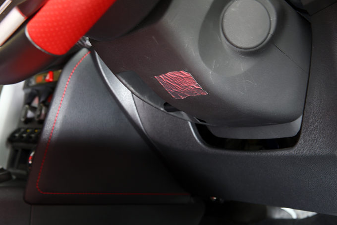 注意 話題のトヨタのアルミテープは 性能アップ の魔法のパーツではない 自動車情報 ニュース Web Cartop 2ページ目