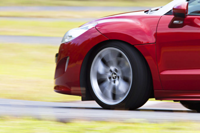 意外と知らない スピードメーターと実際の速度には誤差がある 自動車情報 ニュース Web Cartop 意外と知らない スピードメーターと実際の速度には誤差がある 自動車情報 ニュース Web Cartop