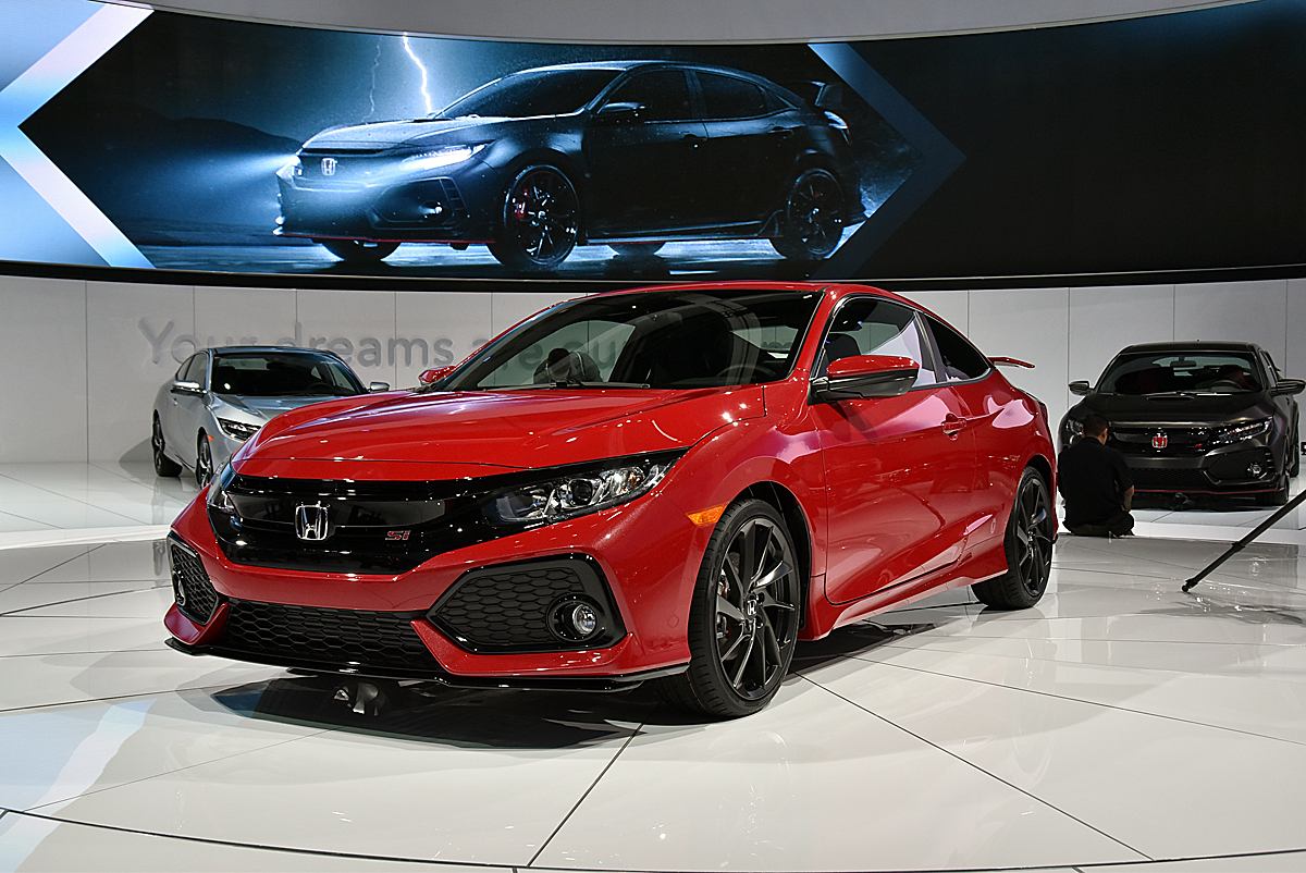 ロサンゼルスオートショー16 世界初公開の1 5リッターターボ 6速mtのホンダ シビック 自動車情報 ニュース Web Cartop ロサンゼルスオートショー16 世界初公開の1 5リッターターボ 6速mtのホンダ シビック 自動車情報 ニュース Web Cartop
