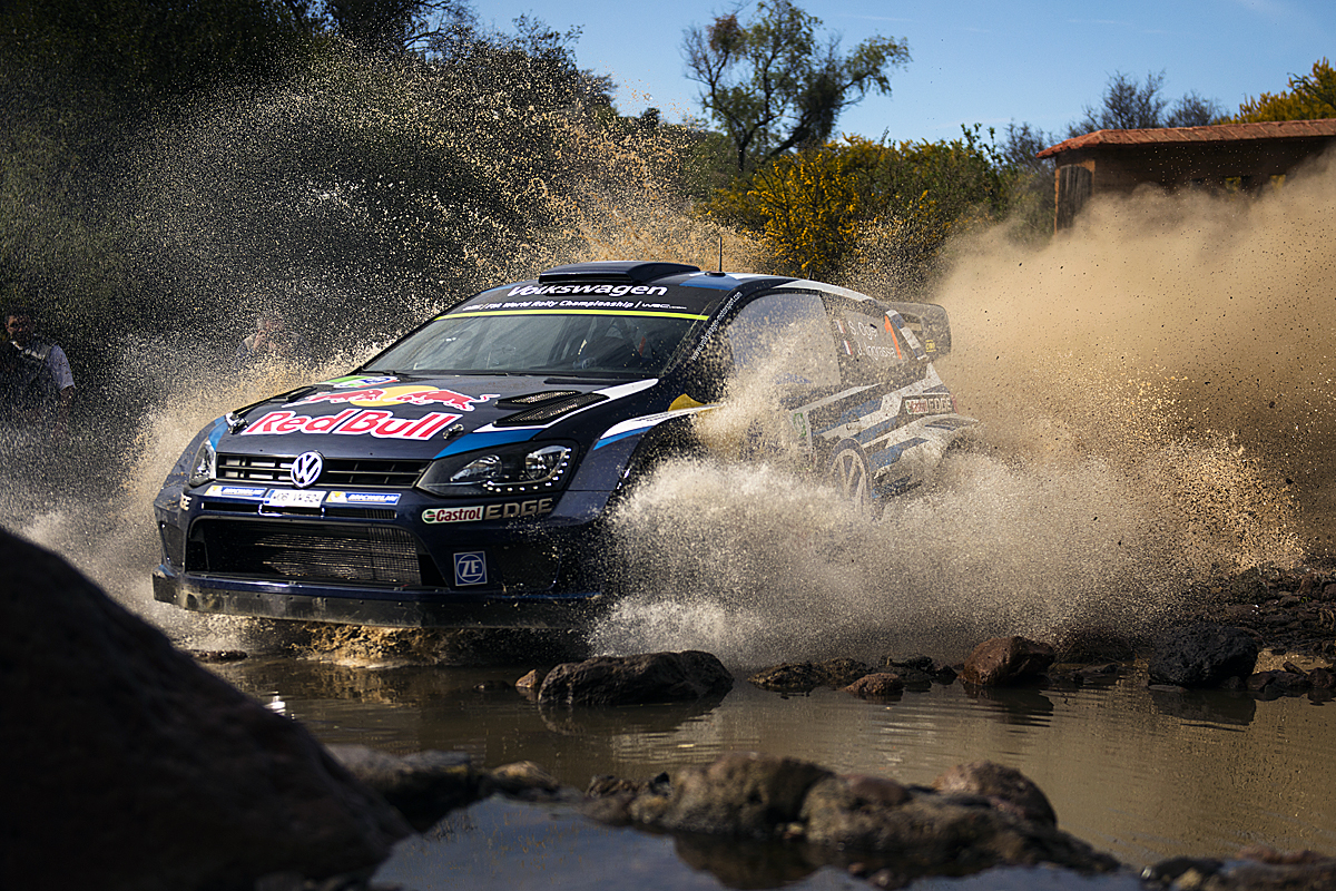 Sebastien Ogier performs during the FIA World Rally Championship 2015 in Leon, Mexico on March 5, 2015 〜 画像4