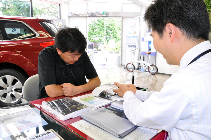 実際に遭遇！　自動車ディーラー「ビックリマナーの困ったお客」5選