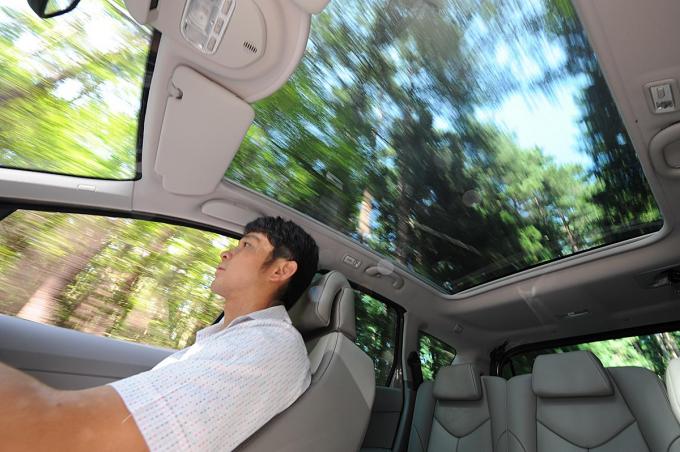 意外と知らない ガラスルーフのメリットとは 自動車情報 ニュース Web Cartop 意外と知らない ガラスルーフのメリットとは 自動車情報 ニュース Web Cartop
