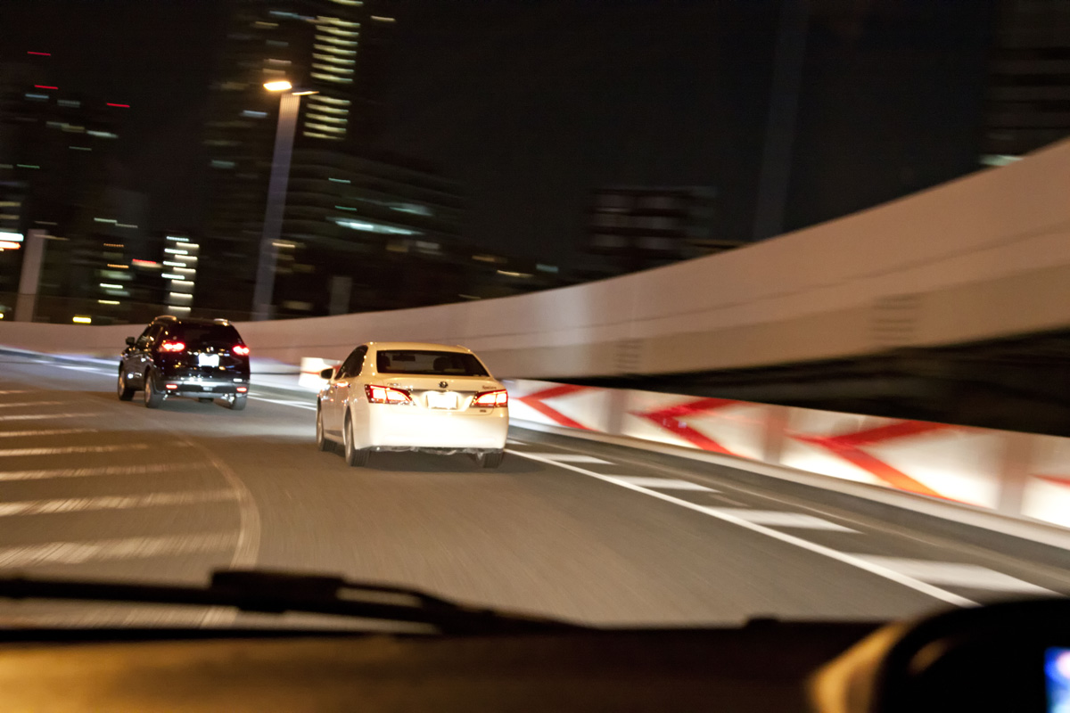 譲らないのも道交法違反 後ろから速いクルマが迫ってきたときはどうする 自動車情報 ニュース Web Cartop